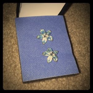 Vintage blue stone flower earrings